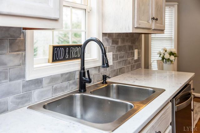 130 Delaney Drive, Lynchburg, VA 24501