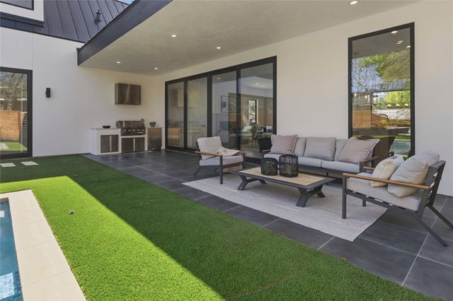 1702 W 30th ST, Austin, TX 78703