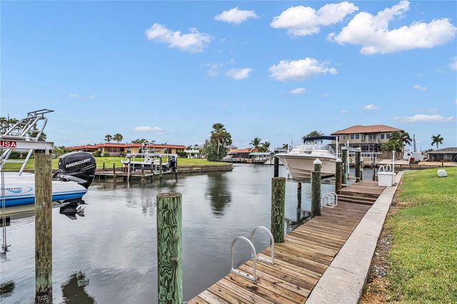 3866 CATALINA DRIVE, Bradenton, FL 34210