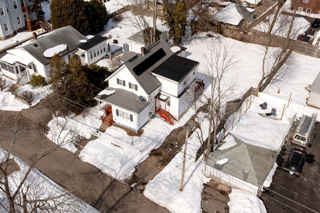 85 Division St, Brockton, MA 02301