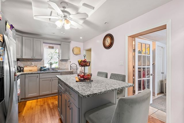 85 Division St, Brockton, MA 02301