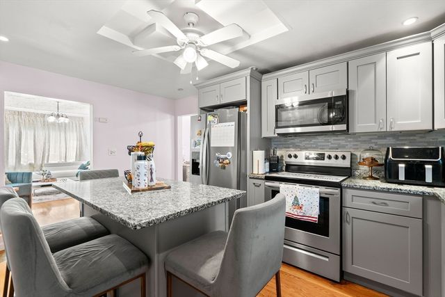 85 Division St, Brockton, MA 02301