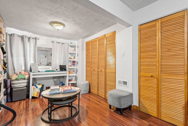 85 Division St, Brockton, MA 02301