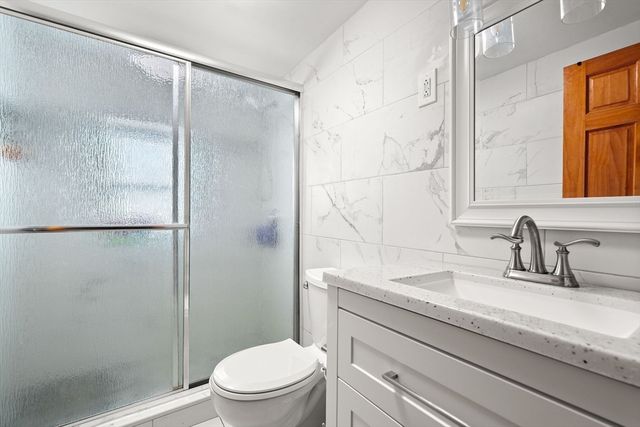 85 Division St, Brockton, MA 02301