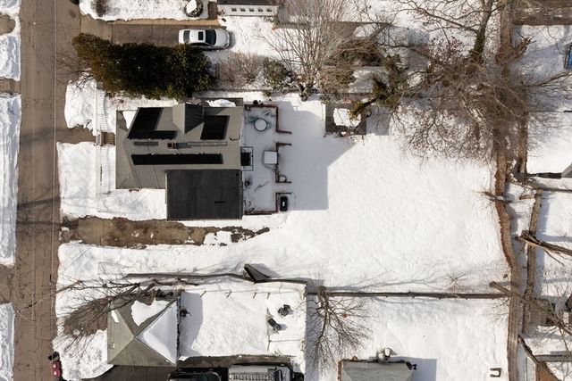 85 Division St, Brockton, MA 02301