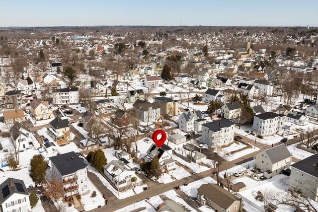 85 Division St, Brockton, MA 02301