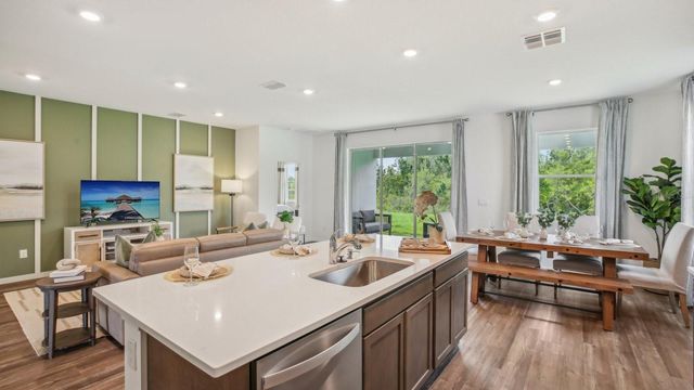 2490 STRATTEN DRIVE, Zephyrhills, FL 33541