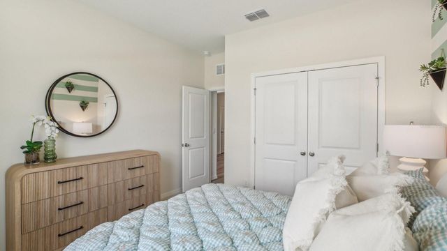 2490 STRATTEN DRIVE, Zephyrhills, FL 33541
