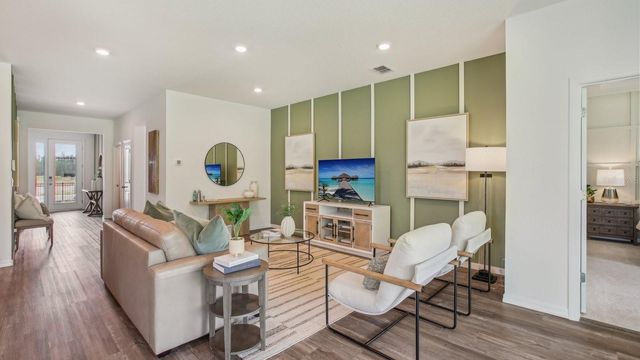 2490 STRATTEN DRIVE, Zephyrhills, FL 33541