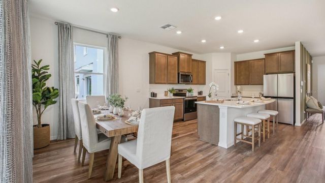 2490 STRATTEN DRIVE, Zephyrhills, FL 33541