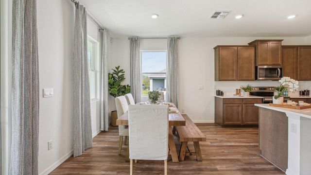 2490 STRATTEN DRIVE, Zephyrhills, FL 33541