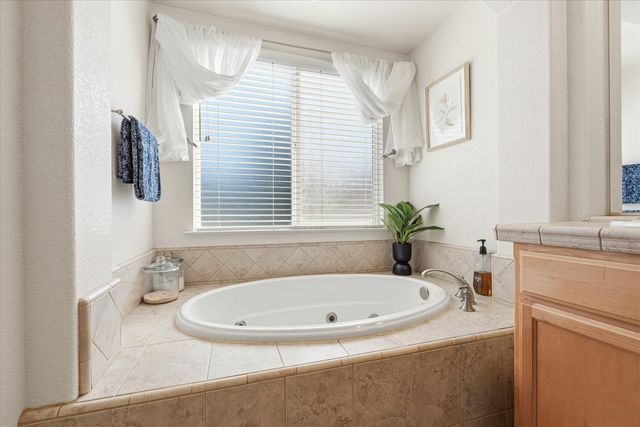 5883 Grace Ellen Ct, Citrus Heights, CA 95610