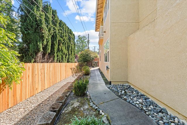 5883 Grace Ellen Ct, Citrus Heights, CA 95610