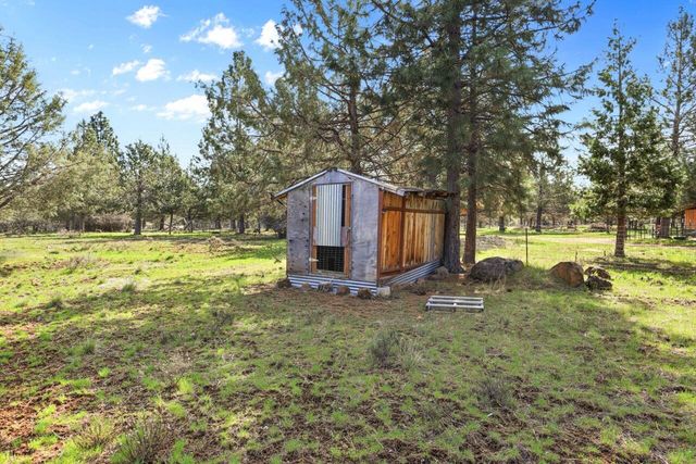 11747 Whispering Pines Drive, Keno, OR 97627