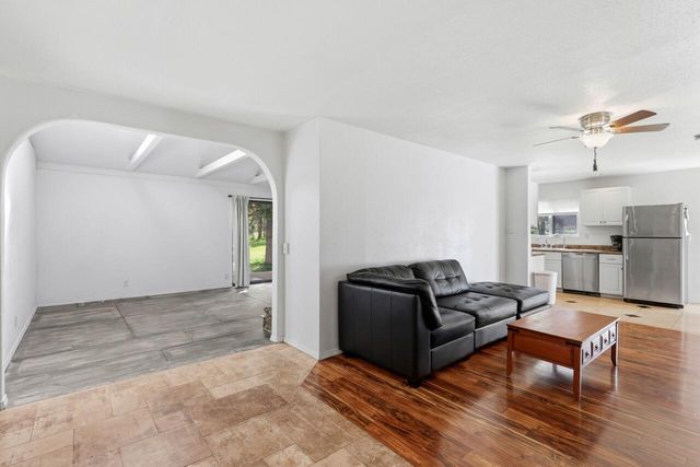 11747 Whispering Pines Drive, Keno, OR 97627