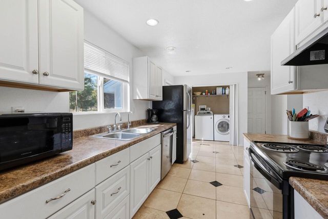 11747 Whispering Pines Drive, Keno, OR 97627