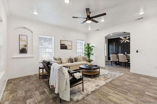 340 Azucena, San Antonio, TX 78237