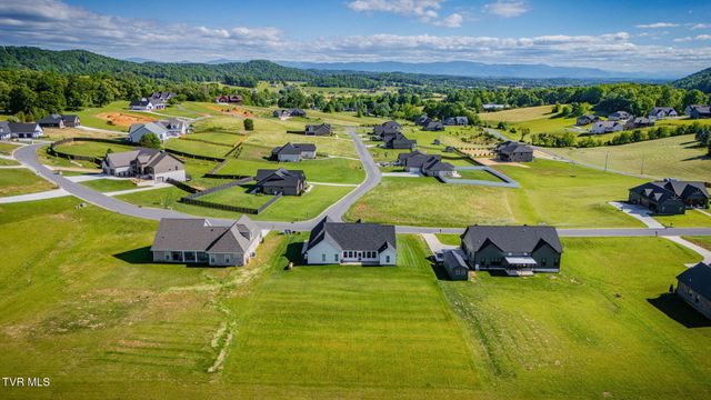 2137 Cattlemans Trail, Jonesborough, TN 37659