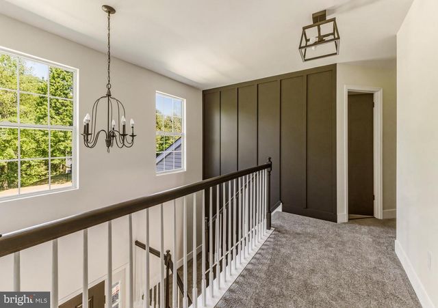 1 BANFF DR, Mullica Hill, NJ 08062