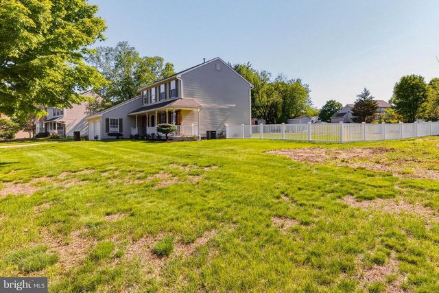 1 BANFF DR, Mullica Hill, NJ 08062