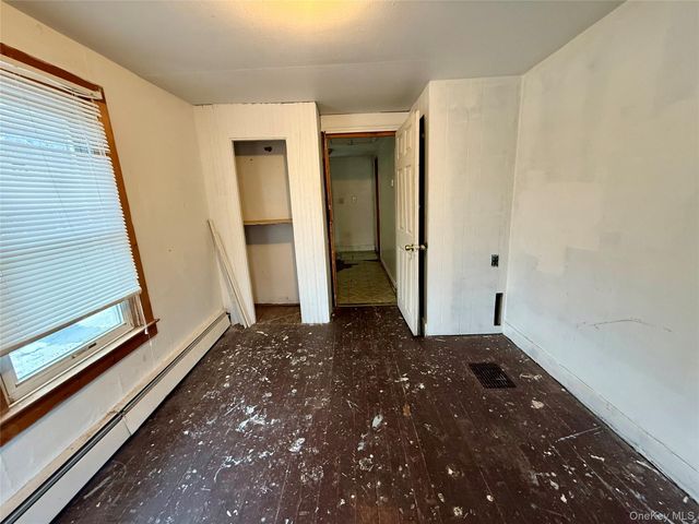 696 Burlingham Road, Burlingham, NY 12721