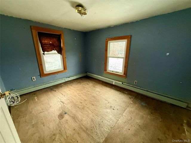 696 Burlingham Road, Burlingham, NY 12721