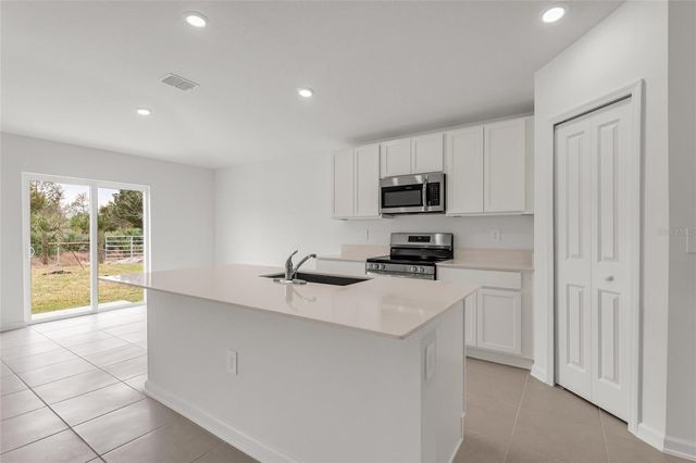 5470 LEWISHAN DR, Davenport, FL 33837