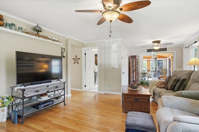2047 North Avenue, Burlington, VT 05408