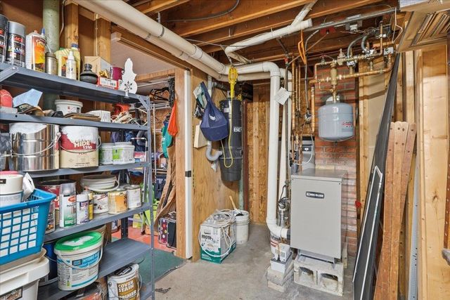 2047 North Avenue, Burlington, VT 05408