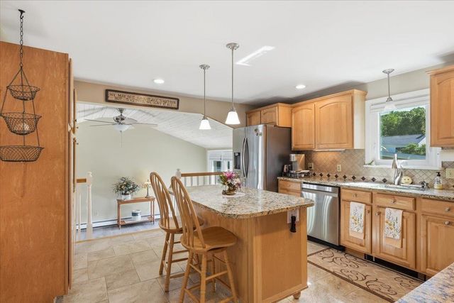2047 North Avenue, Burlington, VT 05408