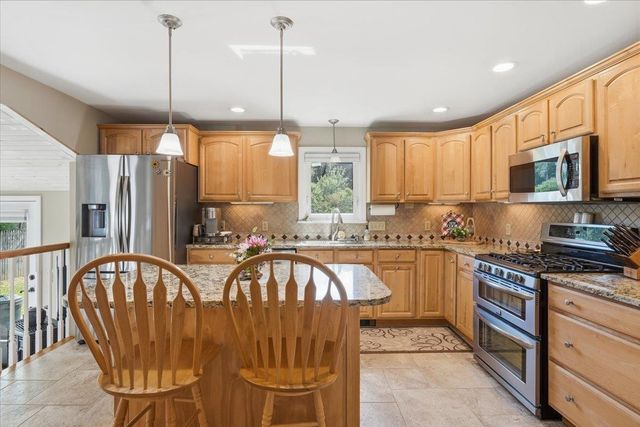 2047 North Avenue, Burlington, VT 05408