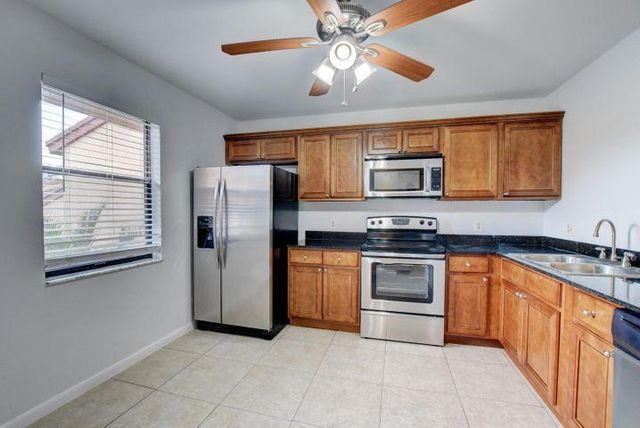 2006 Lakeview Drive W, Royal Palm Beach, FL 33411