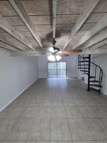 2006 Lakeview Drive W, Royal Palm Beach, FL 33411