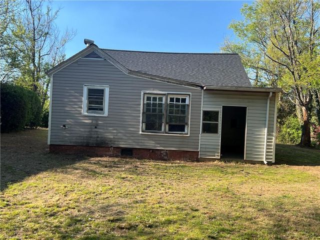 1219 Market Center Drive, High Point, NC 27260