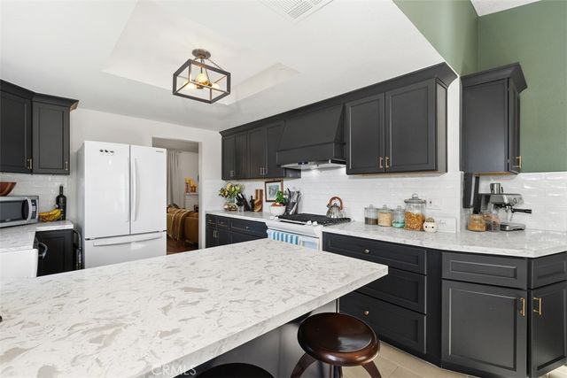 7369 Lakeside, Jurupa Valley, CA 92509