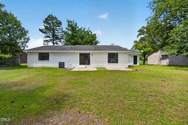 6809 Brush Creek Road, Fayetteville, NC 28314