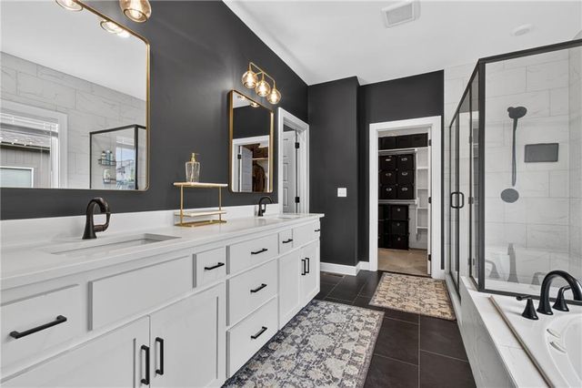 1517 SW Georgetown Drive, Lee's Summit, MO 64082
