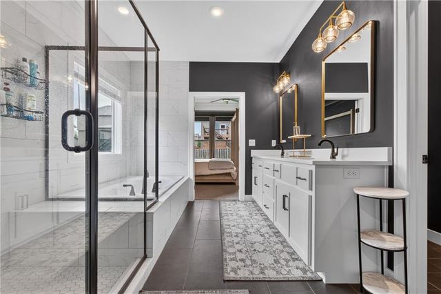 1517 SW Georgetown Drive, Lee's Summit, MO 64082