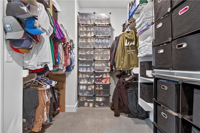 1517 SW Georgetown Drive, Lee's Summit, MO 64082