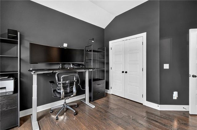 1517 SW Georgetown Drive, Lee's Summit, MO 64082