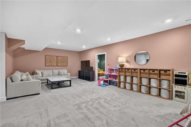 1517 SW Georgetown Drive, Lee's Summit, MO 64082
