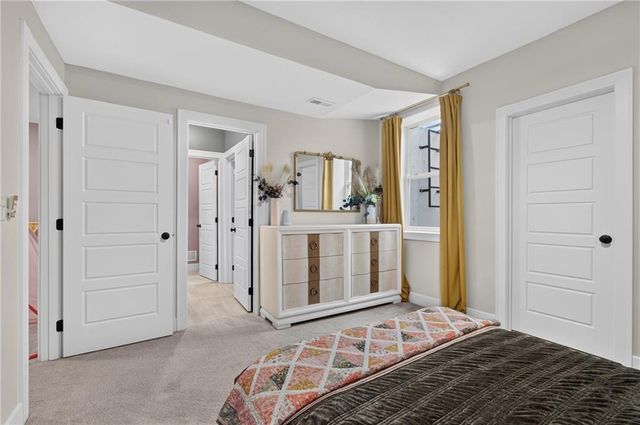 1517 SW Georgetown Drive, Lee's Summit, MO 64082