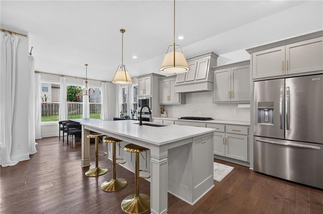 1517 SW Georgetown Drive, Lee's Summit, MO 64082