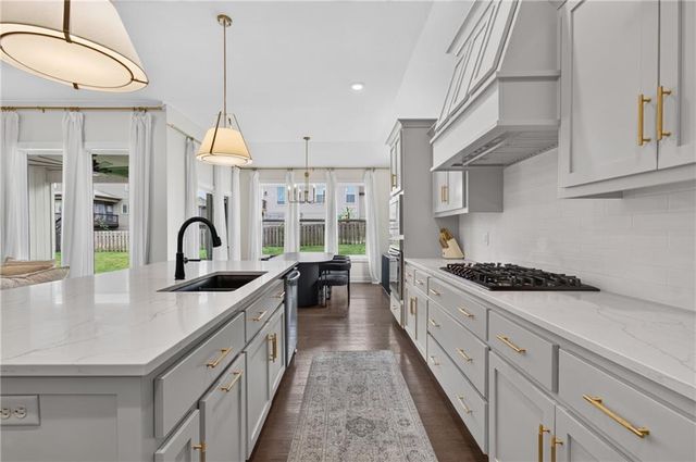 1517 SW Georgetown Drive, Lee's Summit, MO 64082