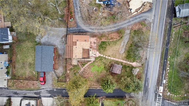 8586 Lake Shore Road, Evans, NY 14006