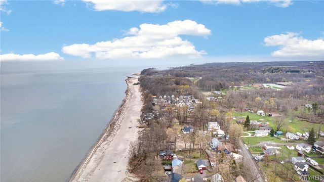 8586 Lake Shore Road, Evans, NY 14006