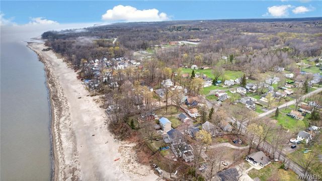 8586 Lake Shore Road, Evans, NY 14006