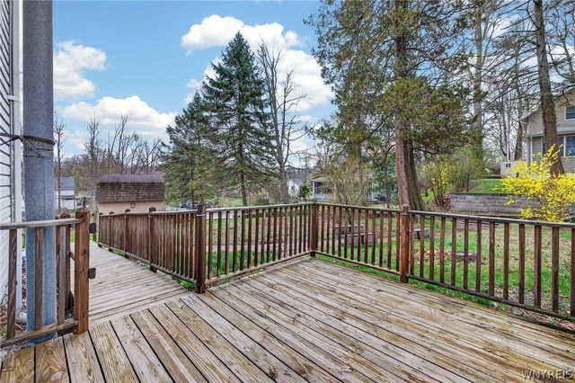 8586 Lake Shore Road, Evans, NY 14006