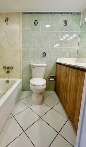 6080 NW 44th Street 205, Lauderhill, FL 33319