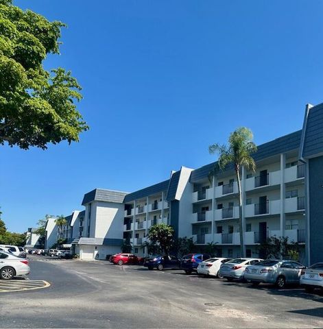 6080 NW 44th Street 205, Lauderhill, FL 33319